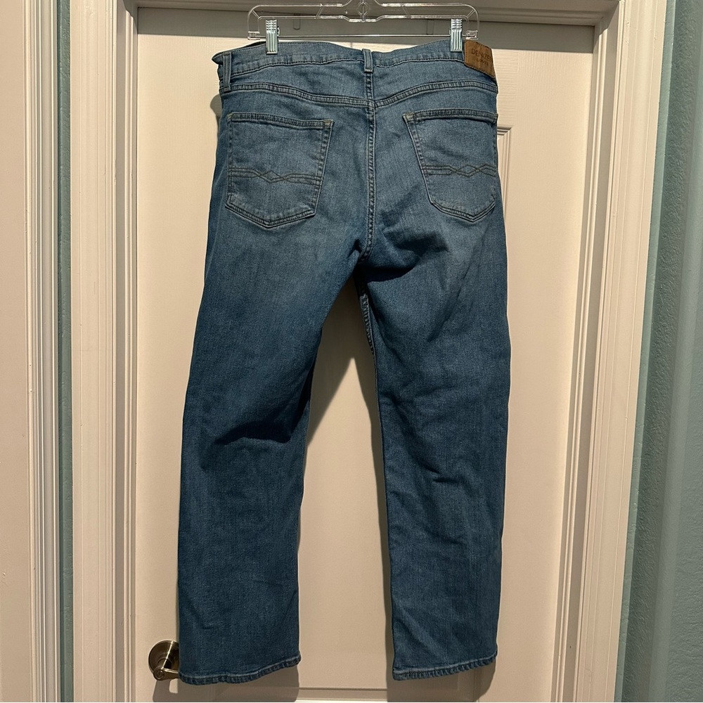 Denizen from Levi's Blue Relaxed Jeans - Picture 3 of 5